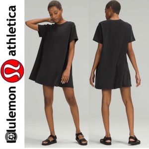 Lululemon Swing Dress size 4 in black!